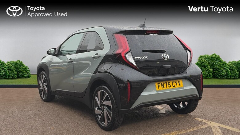 Toyota Aygo X 1.0 VVT-i Edge 5dr Petrol Hatchback